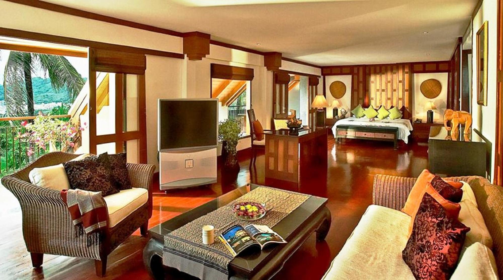 Baan Yin Dee Boutique Resort Phuket - Sha Plus Patong Exterior photo