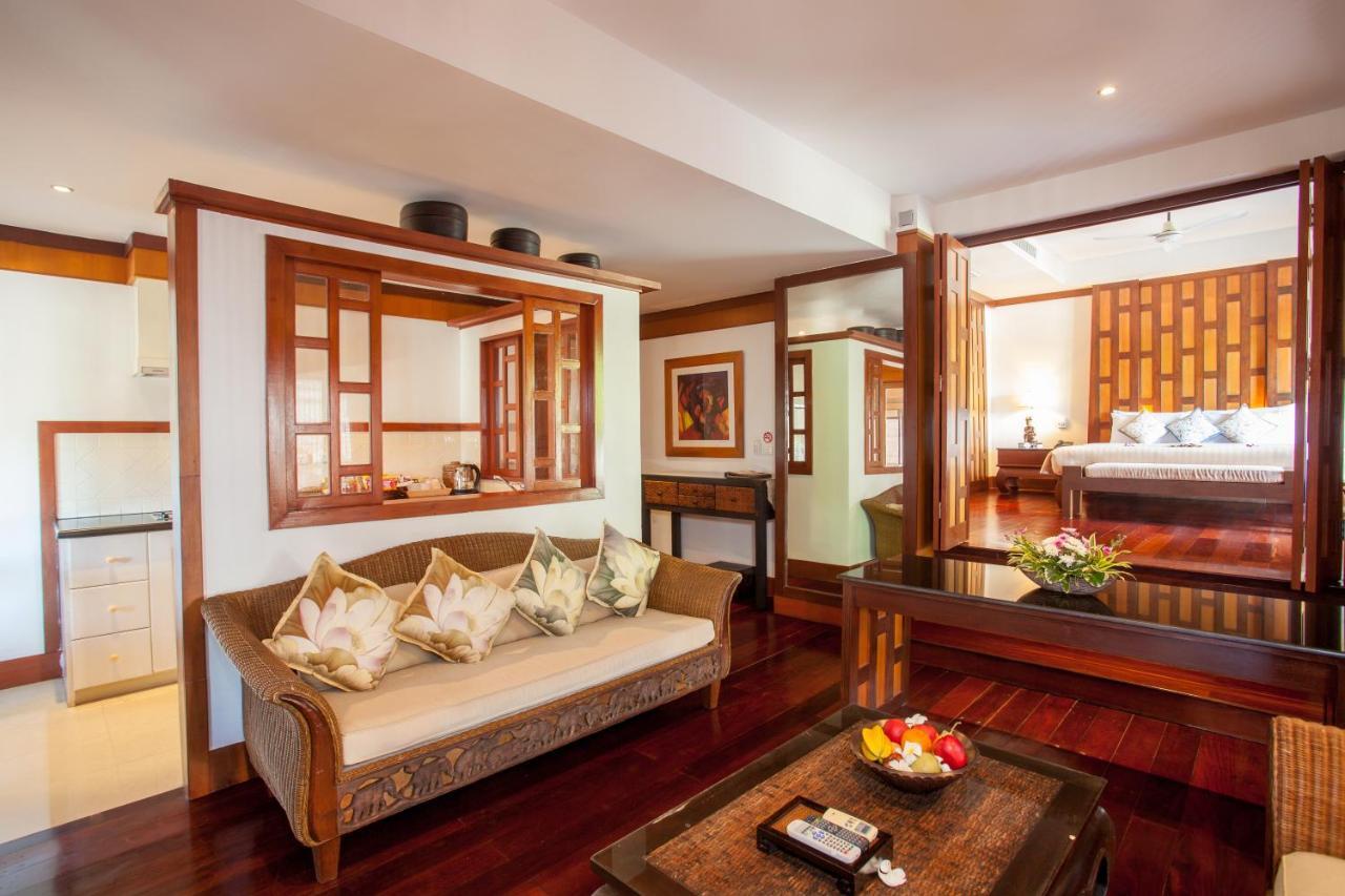 Baan Yin Dee Boutique Resort Phuket - Sha Plus Patong Exterior photo